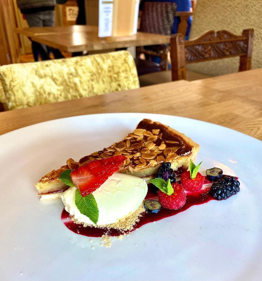 Отель The Devonshire Arms Eckington  Экстерьер фото