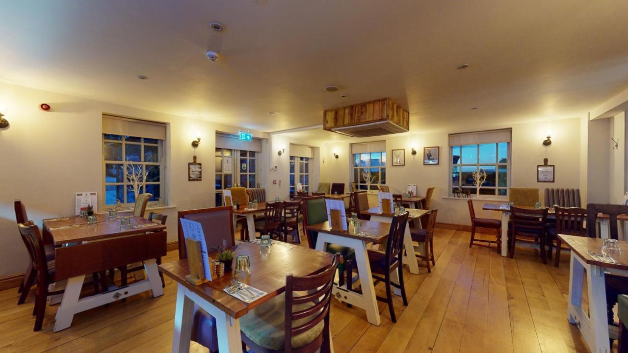 Отель The Devonshire Arms Eckington  Экстерьер фото