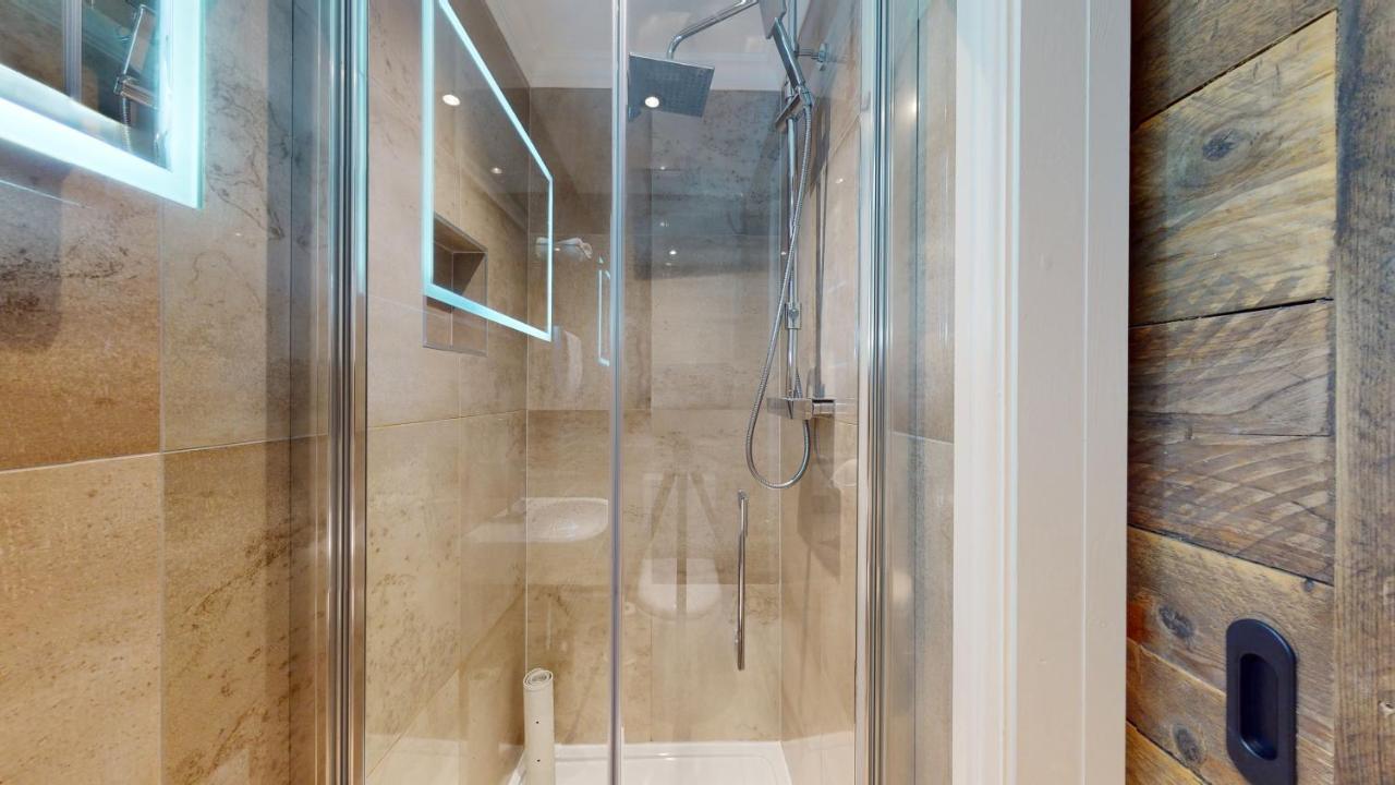 Отель The Devonshire Arms Eckington  Экстерьер фото