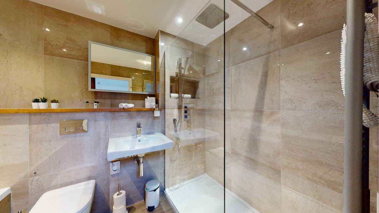 Отель The Devonshire Arms Eckington  Экстерьер фото